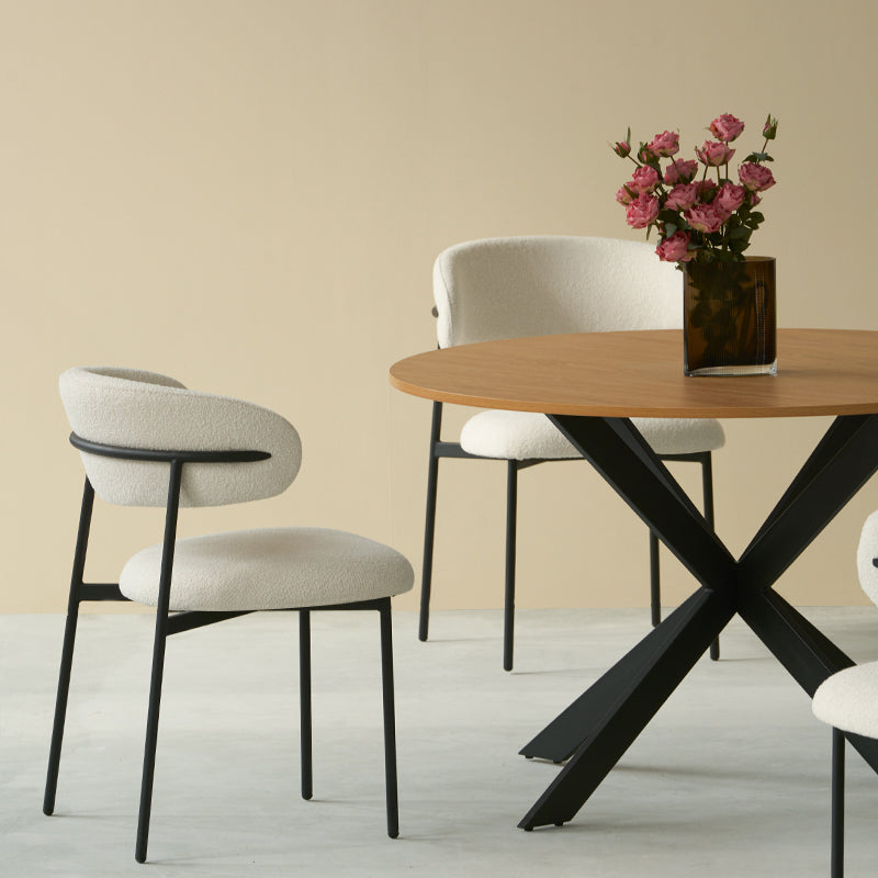 Ronde Eettafel Tilly en 4 Zahra Eetkamerstoelen [Eetkamerset]