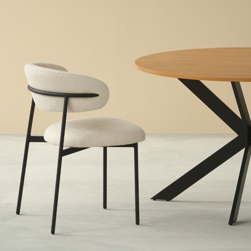 Ronde Eettafel Tilly en 4 Zahra Eetkamerstoelen [Eetkamerset]