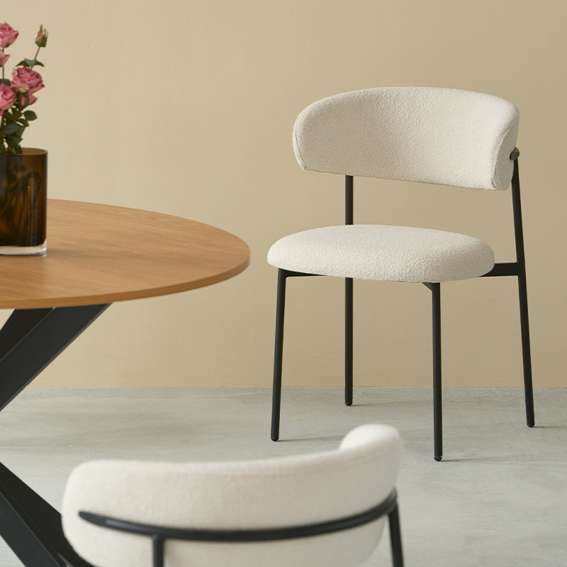 Ronde Eettafel Tilly en 4 Zahra Eetkamerstoelen [Eetkamerset]