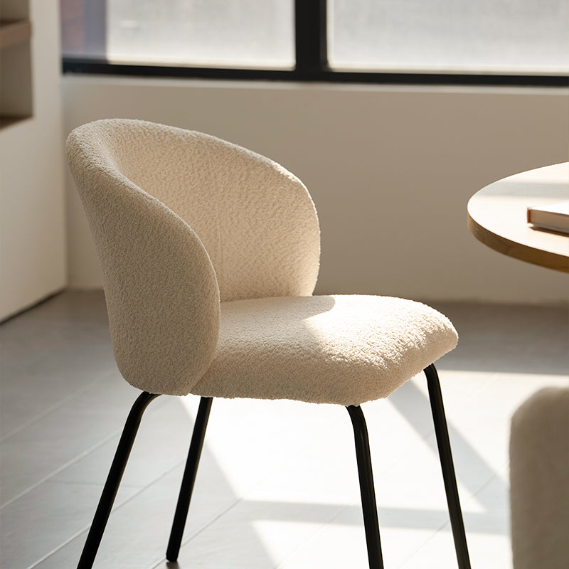 Veronica Ronde Eettafel en 4 Yasin Eetkamerstoelen [Eetkamerset]